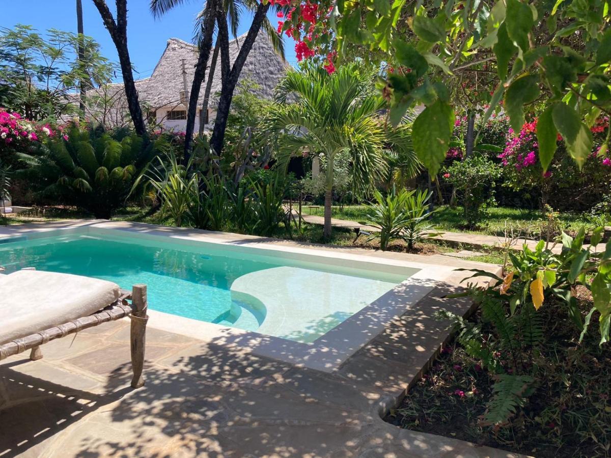 Bed and breakfast Pucci House Watamu Extérieur photo